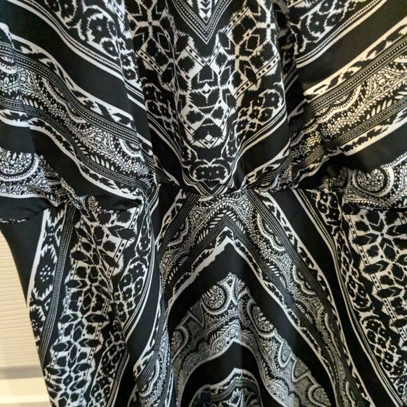 Cache Maxi Dress, Women's Large, Chevron Pattern, Adjustable Straps - Picture 6 of 12